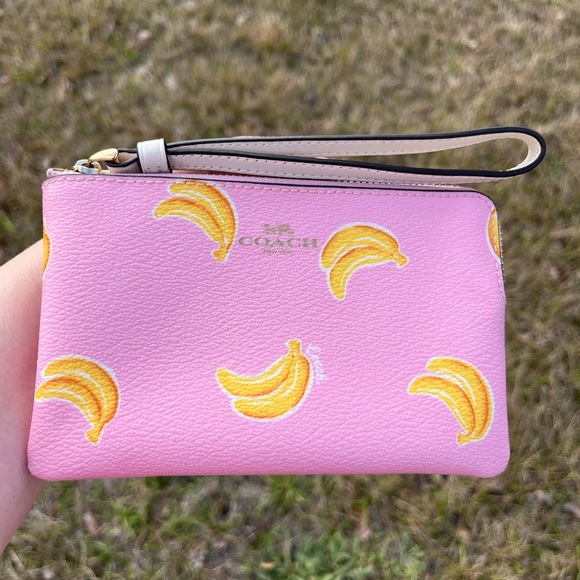 NWOT Coach Pink Banana Wristlet - Picture 1 of 8